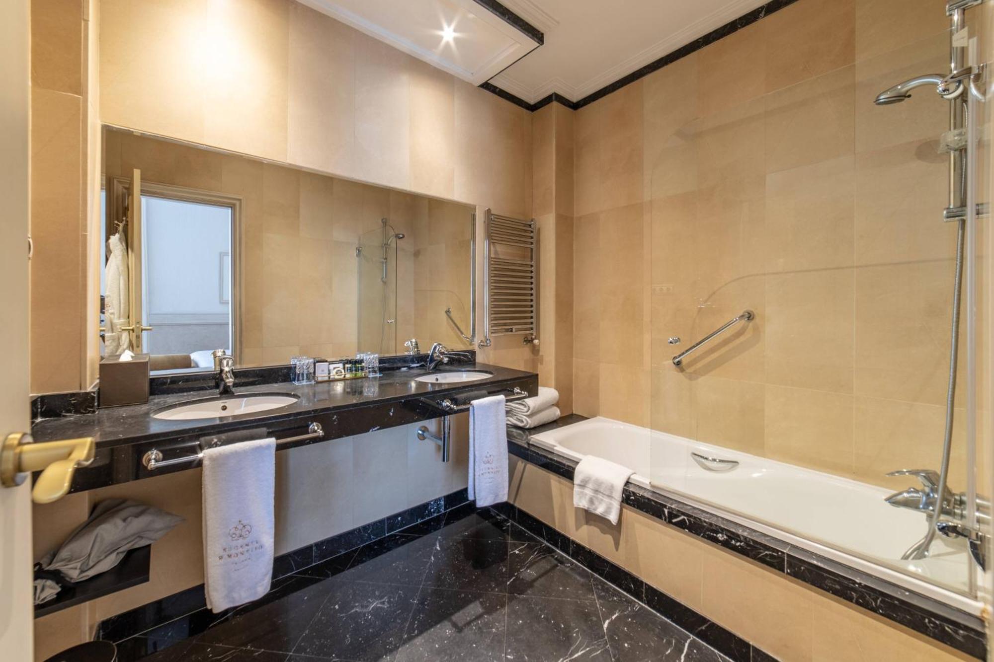 Hotel Eugenia De Montijo, Autograph Collection Toledo Exteriér fotografie Bathroom