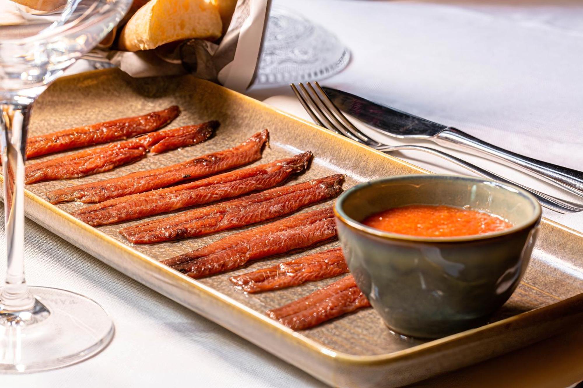 Hotel Eugenia De Montijo, Autograph Collection Toledo Exteriér fotografie A plate of beef jerky