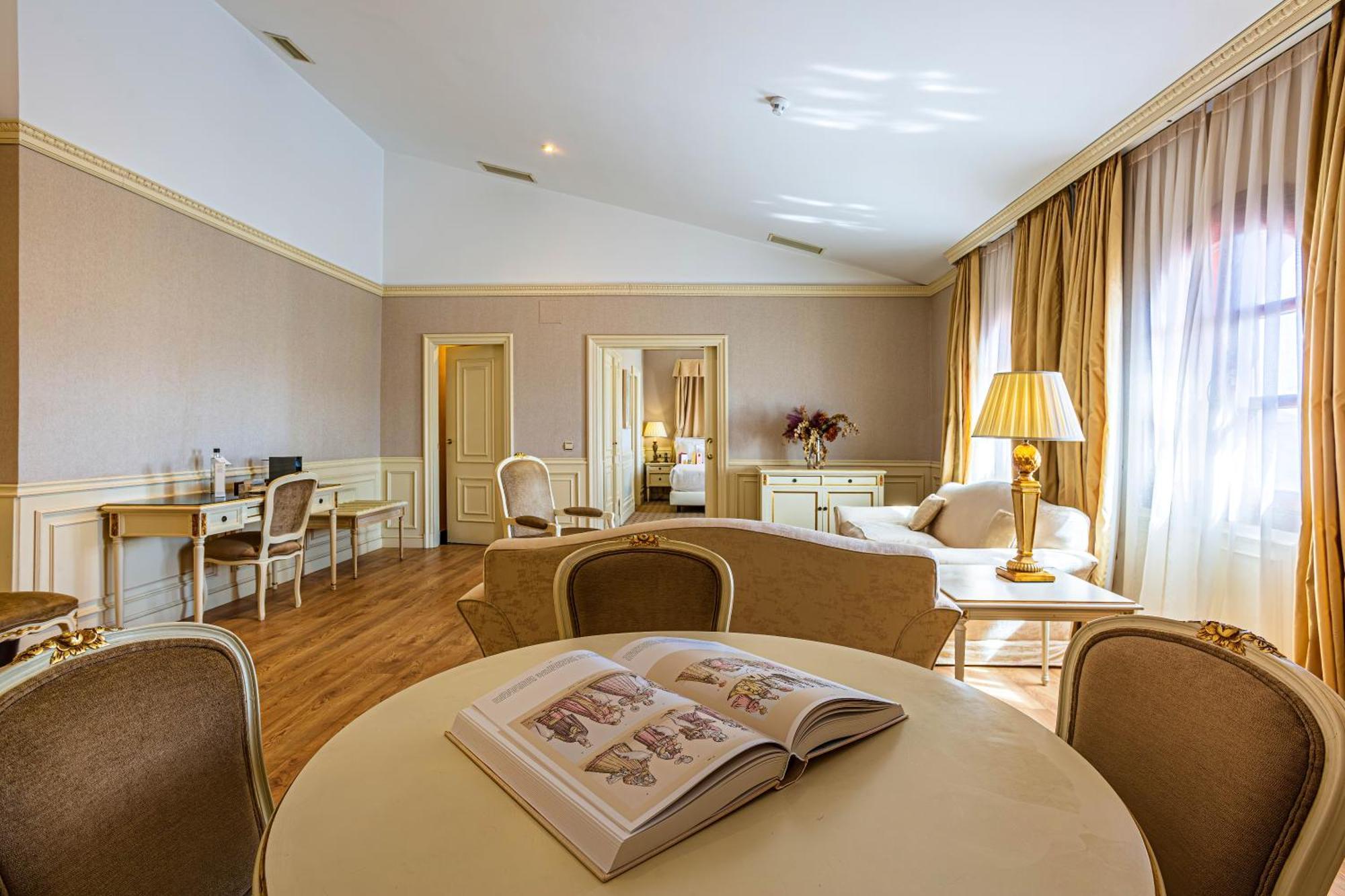 Hotel Eugenia De Montijo, Autograph Collection Toledo Exteriér fotografie Suite