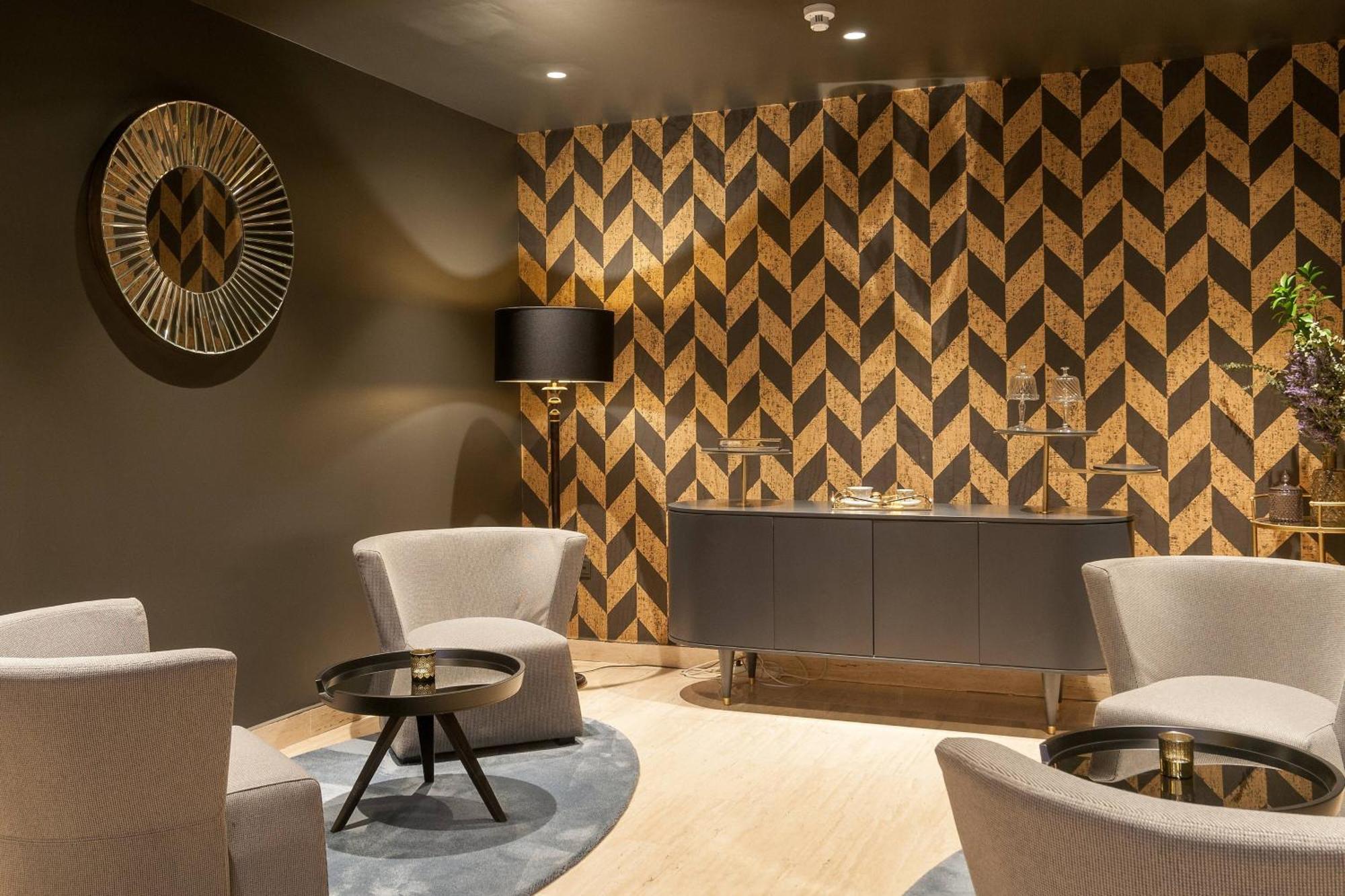 Hotel Eugenia De Montijo, Autograph Collection Toledo Exteriér fotografie The interior of the lounge