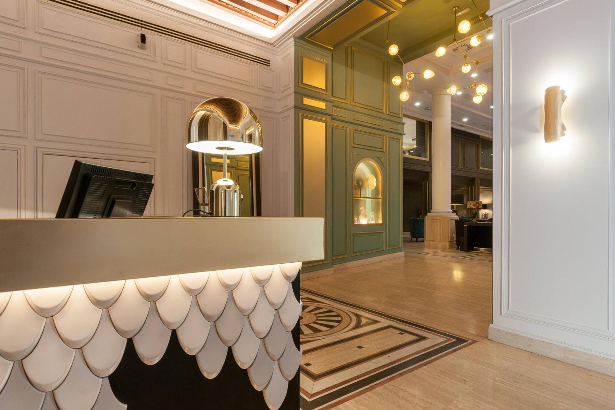Hotel Eugenia De Montijo, Autograph Collection Toledo Exteriér fotografie The hotel's lobby