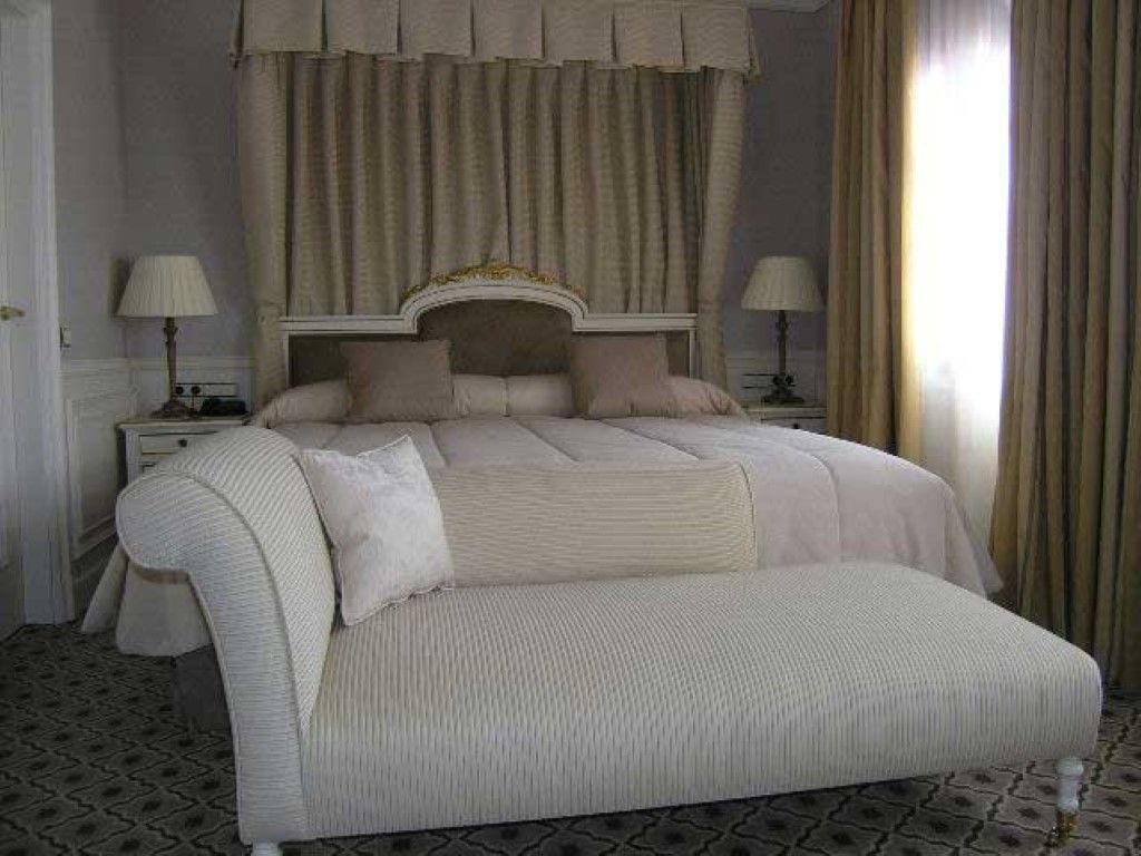 Hotel Eugenia De Montijo, Autograph Collection Toledo Pokoj fotografie A chaise longue